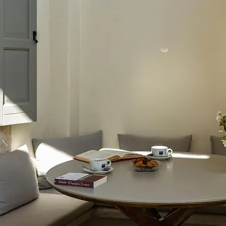 Villa Melitia Traditional House *