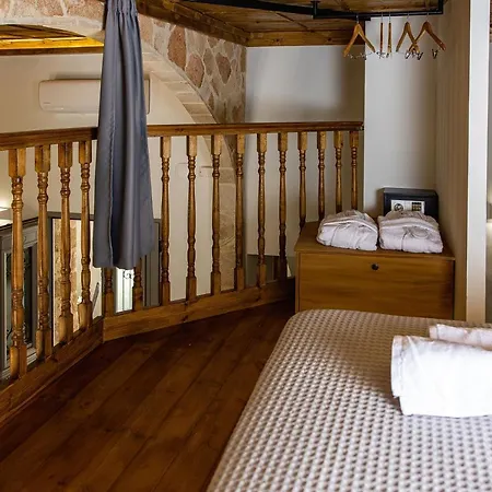 Villa Melitia Traditional House *