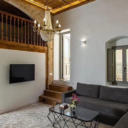Villa Melitia Traditional House *